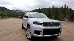 A front view of the 2023 Jeep Grand Cherokee L at RMDE 2023