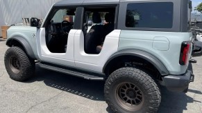 Ford Bronco roadster doors