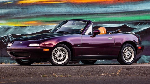 3 Pros and 2 Cons of NA Mazda Miata Daily Driving