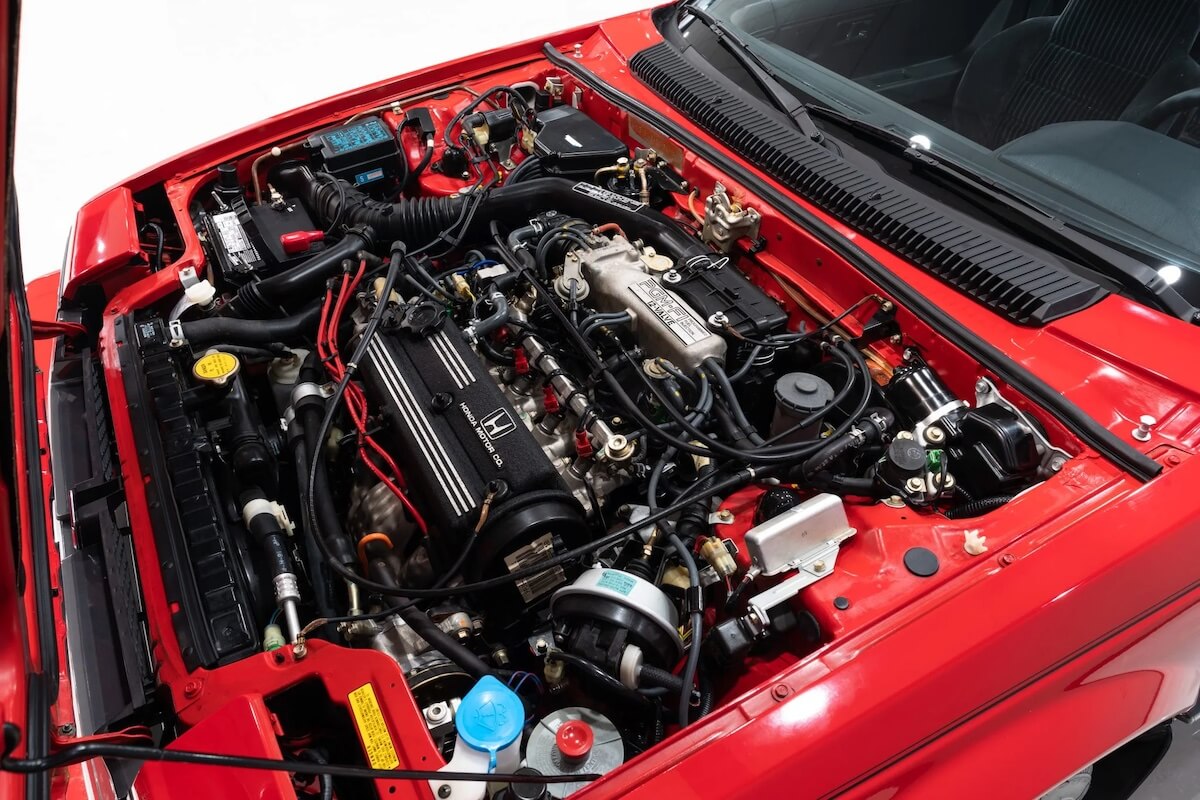 An engine view of the 1987 Honda Prelude