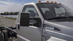 2024 Ford F-750 Super Duty cab