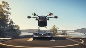 GAC eVTOL flying car front view separating