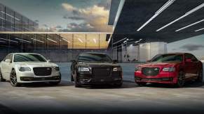 2023 Chrysler 300 trims