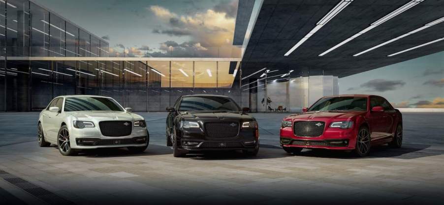 2023 Chrysler 300 trims