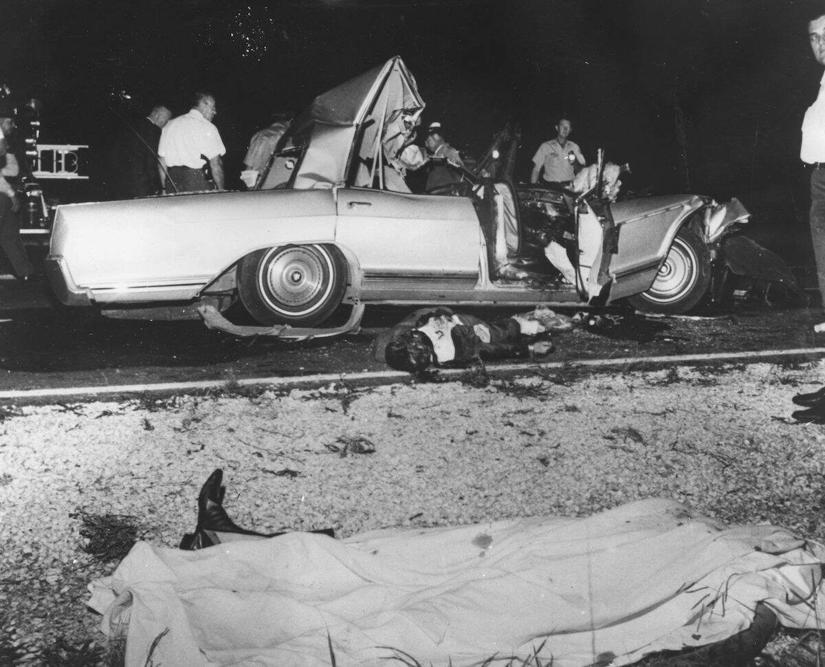 Jayne Mansfield's car crash shows her wrecked 1966 Buick Electra 225