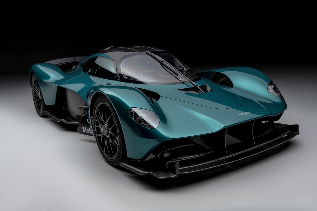 Aston Martin Valkyrie studio photo