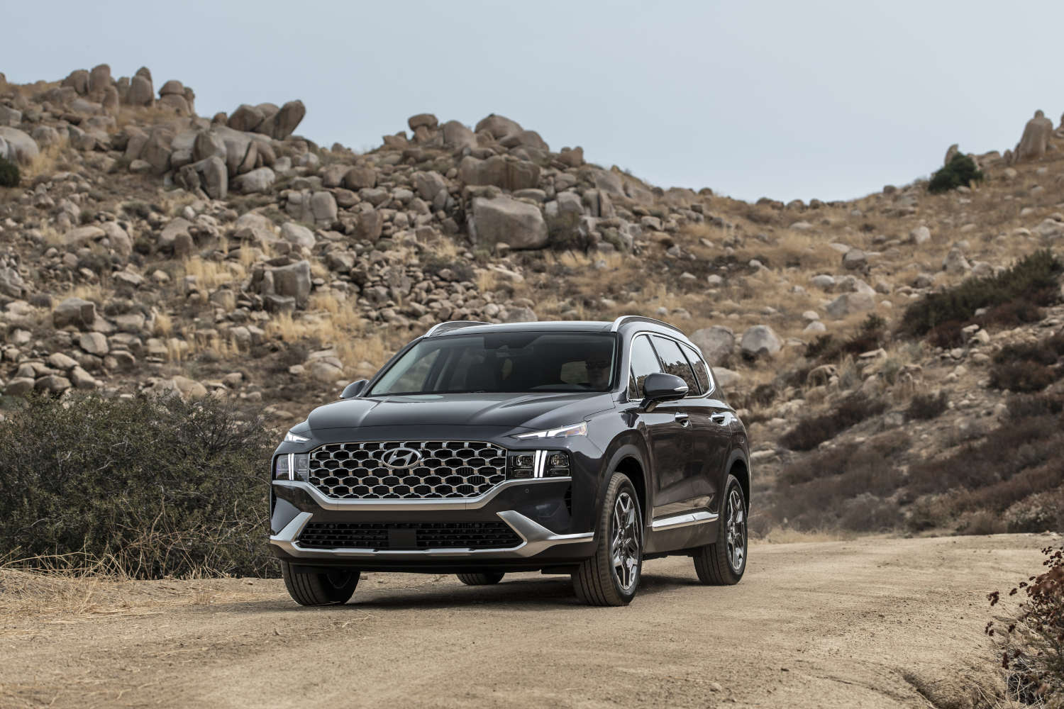 This midsize SUV is the safe 2023 Hyundai Santa Fe