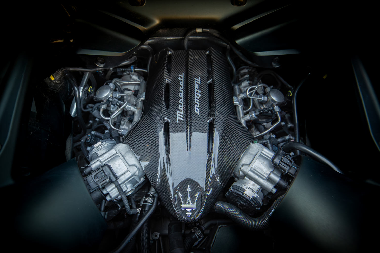 The 2022 Maserati MC20 supercar engine