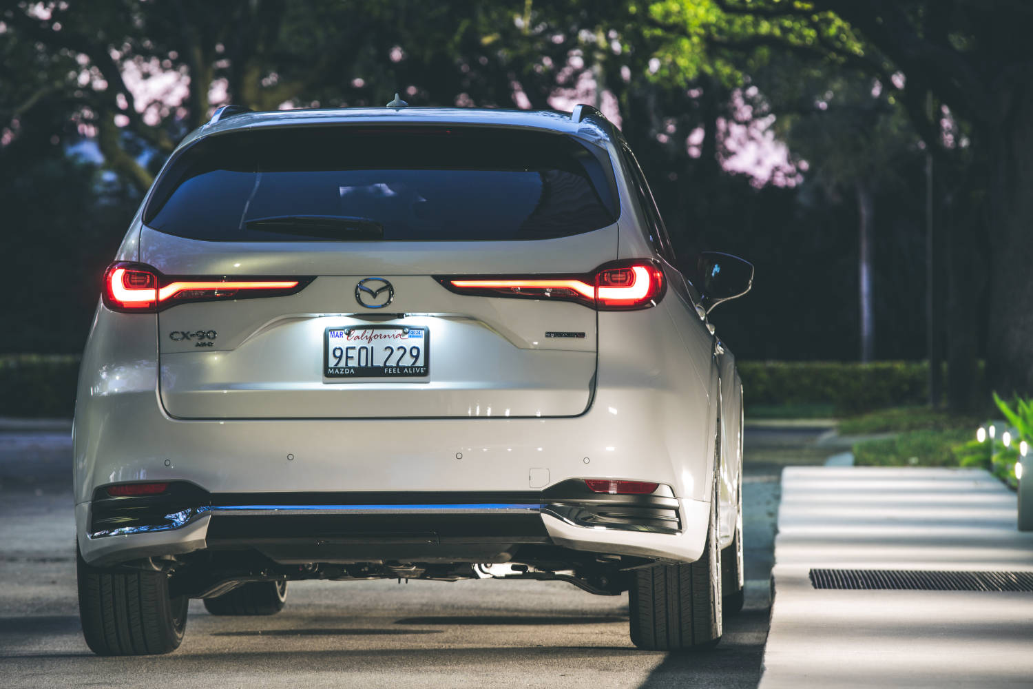 The Mazda SUV back end