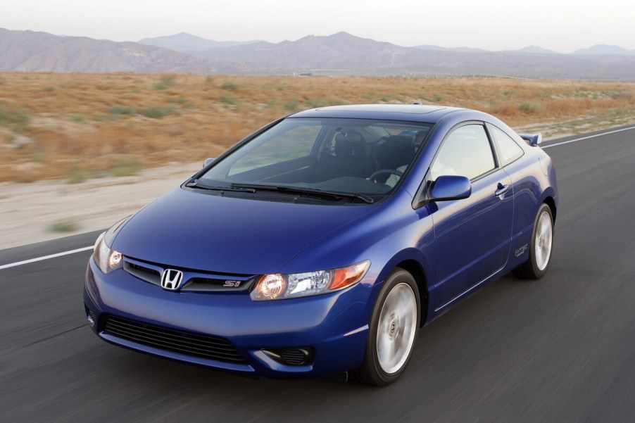 A front view of a blue 2007 Honda Civic Si