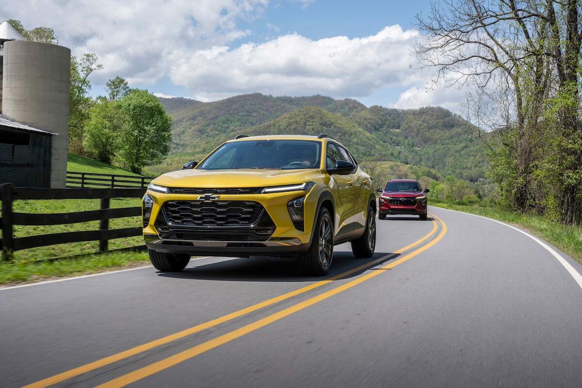 2024 Chevy Trax Activ and 2024 Chevy Trax LT