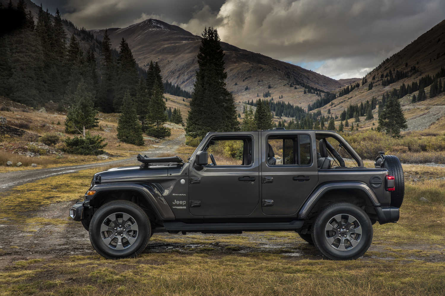 The most complained about used SUVs include this 2019 Jeep Wrangler