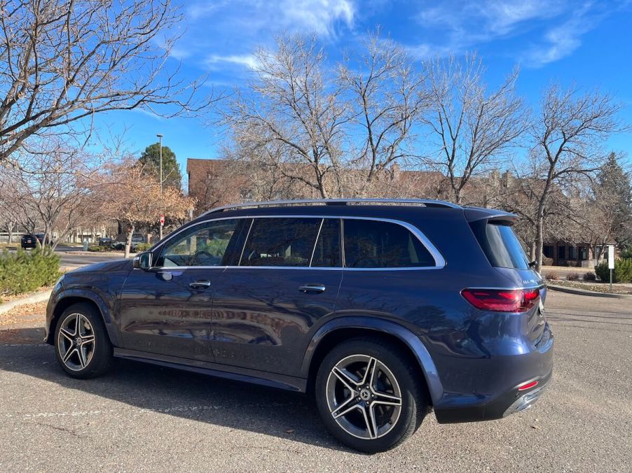 A rear side view of the 2024 Mercedes-Benz GLS 450