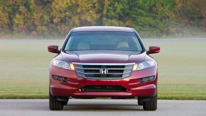 A front view of the Honda Crosstour