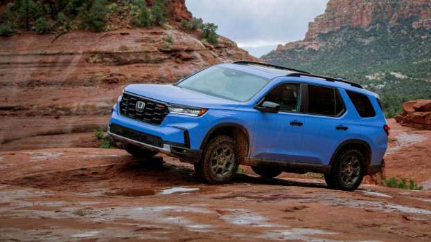 2 SUVs to Consider Over the 2024 Honda Pilot