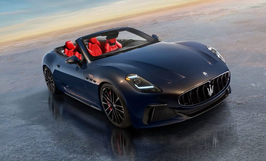 A new Maserati GranCabrio shows off fascia and lights.