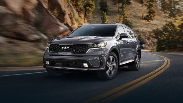 The 2024 Kia Sorento Hybrid Flexes With the Best Range