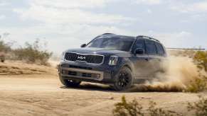 The 2024 Kia Telluride kicking up dirt