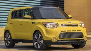 The 2016 Kia Soul near a building