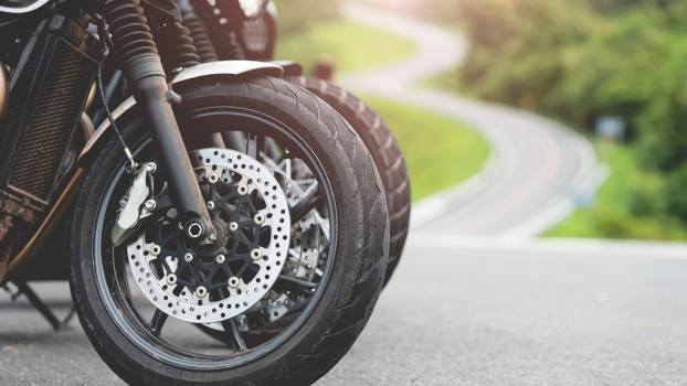 Lane Sharing: Is it Legal for Motorcycles To Ride Next To Each Other?