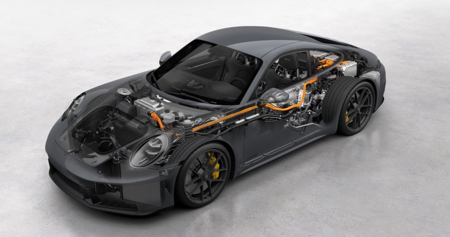 A cutaway view of the 2025 Porsche 911 Carrera GTS Hybrid.