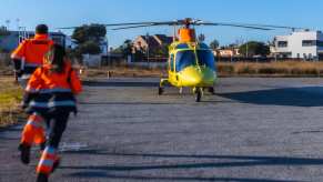 Paramedic students get on life flight helicopter