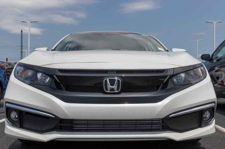 A white 2020 Honda Civic in close front view