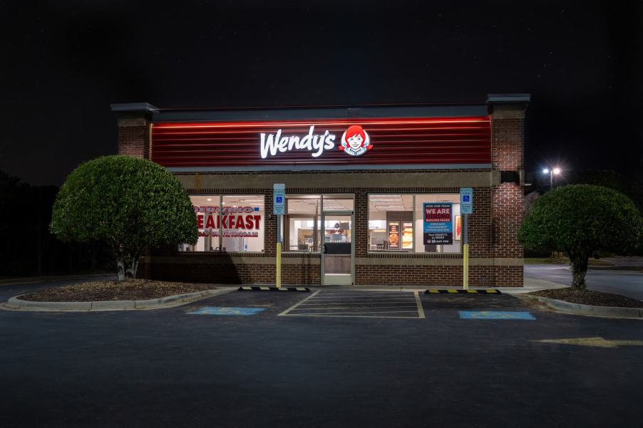 Wendy's restaurant at night